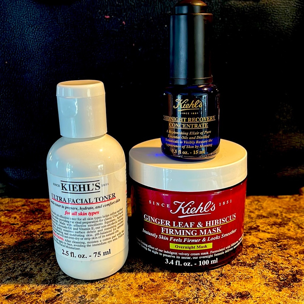 Kiehl’s Skincare Bundle. New and unused PRICE DROP!